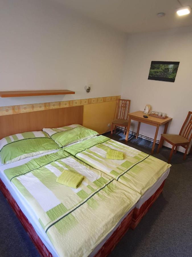 Hostel Děčín Na Skřivánce Exterior foto