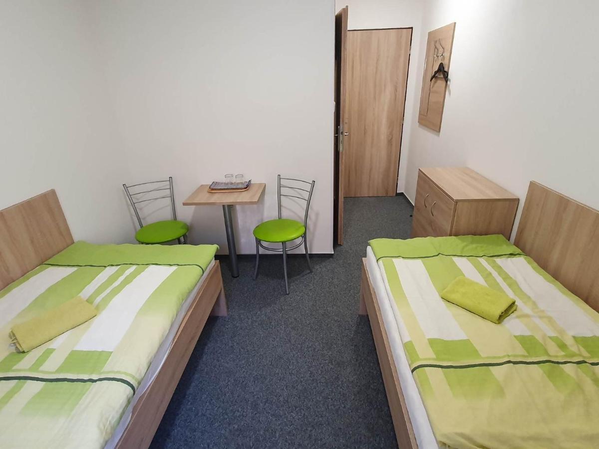 Hostel Děčín Na Skřivánce Exterior foto