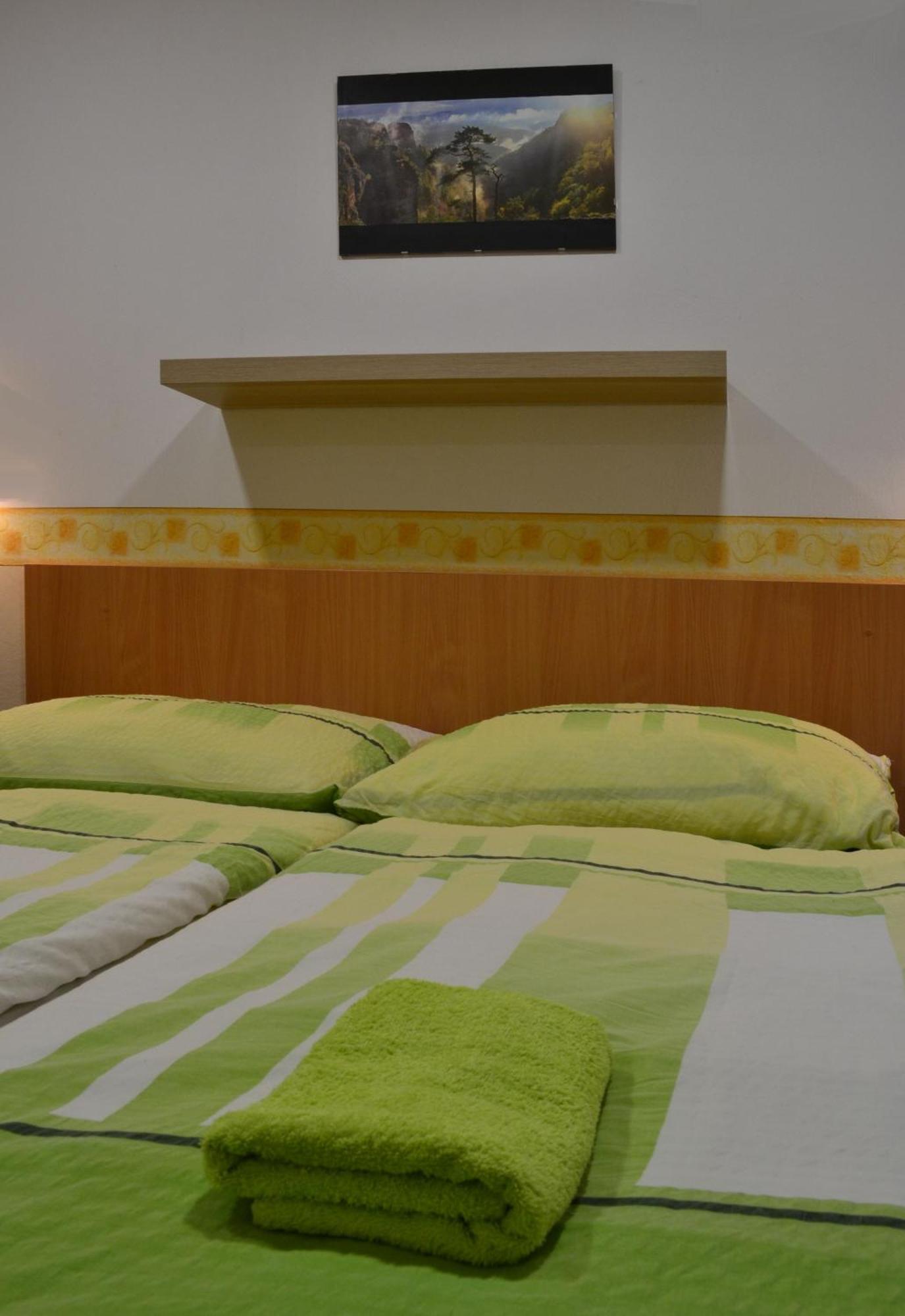 Hostel Děčín Na Skřivánce Habitación foto